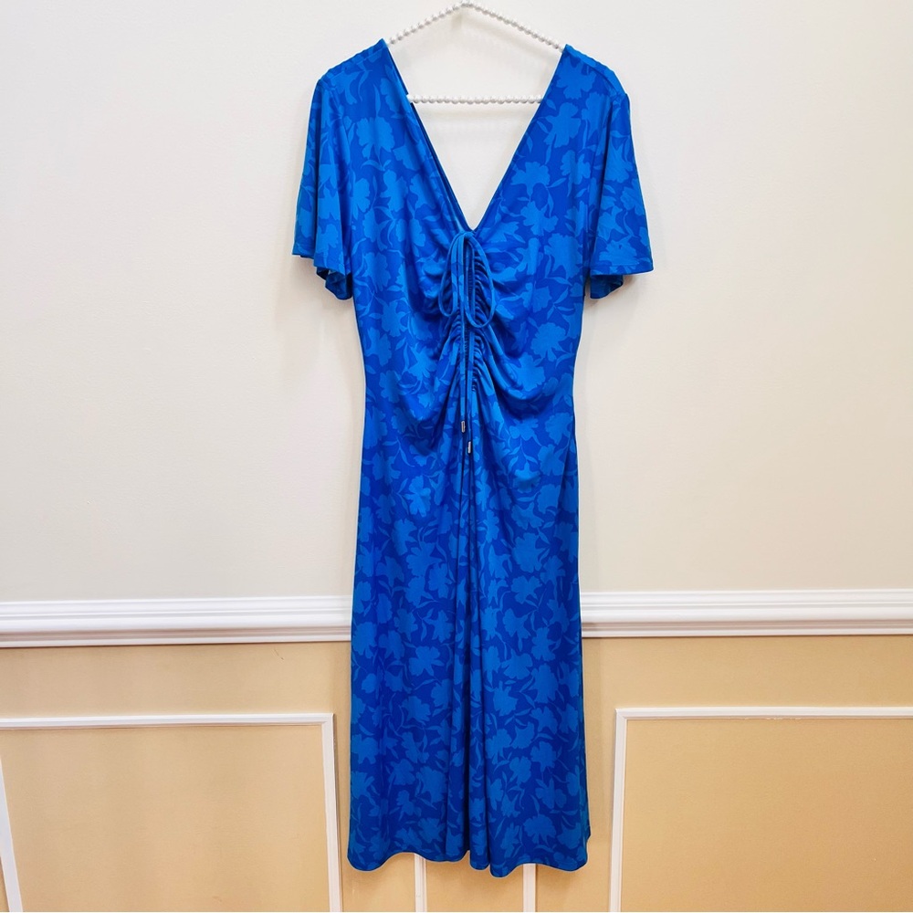 Michael Kors Blue Floral Ruched Flutter Sleeve Midi Dress - Picture 2 of 13